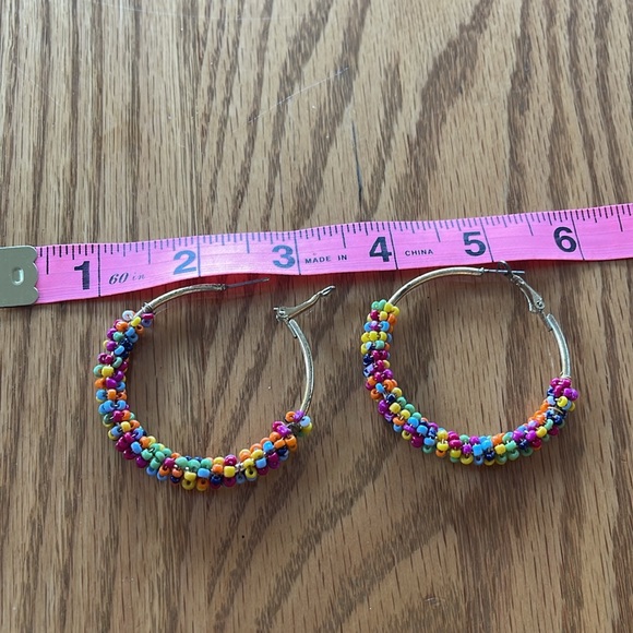 Beaded Hoop Earrings 🌺 - Picture 2 of 2